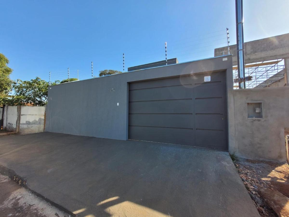ALOJAMENTO SUPER CONFORTÁVEL EM UBERABA! Quartos para até 6 pessoas! Uberaba Exterior foto